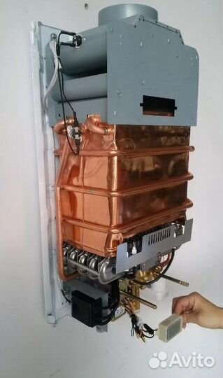 Газовая колонка Wert 10 LC Silver серая