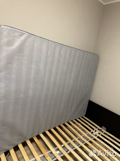 Кровать 140х200 с матрасом бу