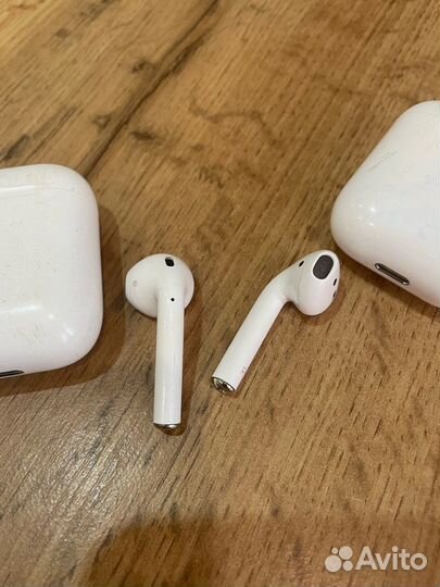 Airpods хорошая реплика в наличии 2 комплекта