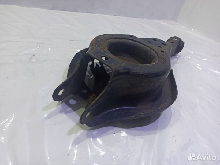 Рычаг задний поперечный