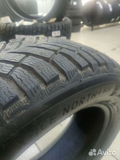 Michelin X-Ice North 4 SUV 225/60 R18 104T