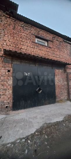 Гараж, > 30 м²