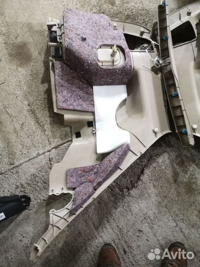 Обшивка багажника задняя Toyota Corolla spacio ZZE122N