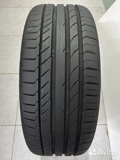 Continental ContiSportContact 5 SUV 235/45 R19 95V