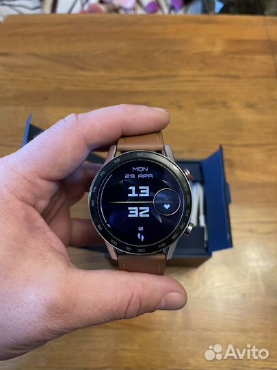 Смарт-часы Honor MagicWatch 2