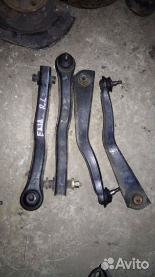 Рычаг подвески задний Mitsubishi Galant EA1A