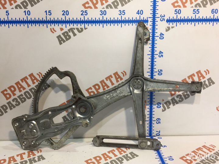 Стеклоподъёмник передний (электрический) Лев