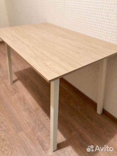 Кухонный стол