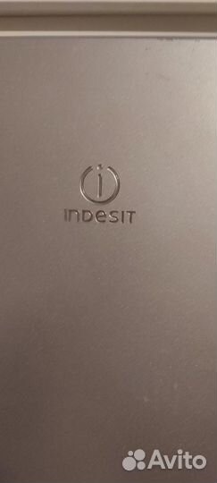 Холодильник Indesit