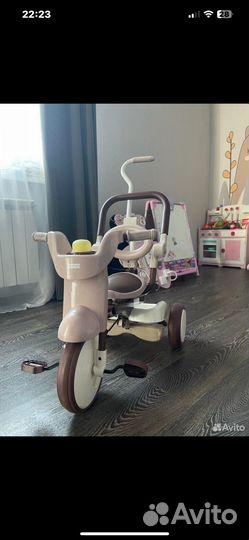 Трехколесный велосипед