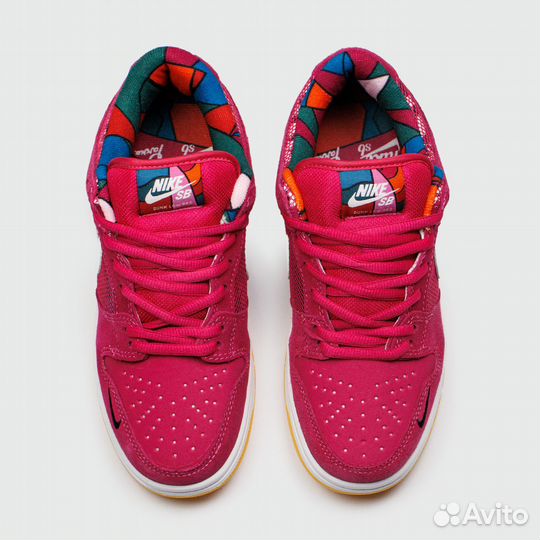 Кроссовки Nike SB Dunk Low wmns x Parra