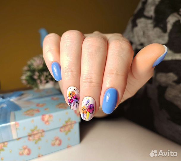 Маникюр, художественная роспись ногтей