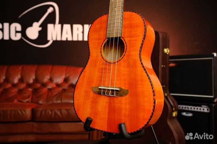 Укулеле Баритон Ortega (Комплект)