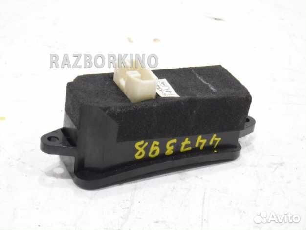 Кнопка стеклоподъемника