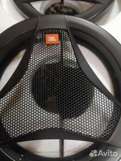 Решетки для динамиков