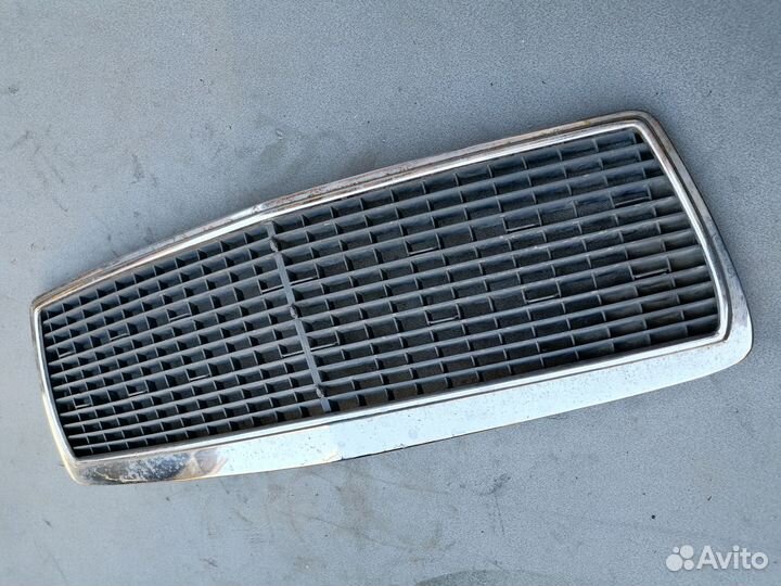 Решетка радиатора для Mercedes Benz W210 1995-2000