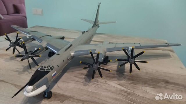 Модель самолета Ту-95мс