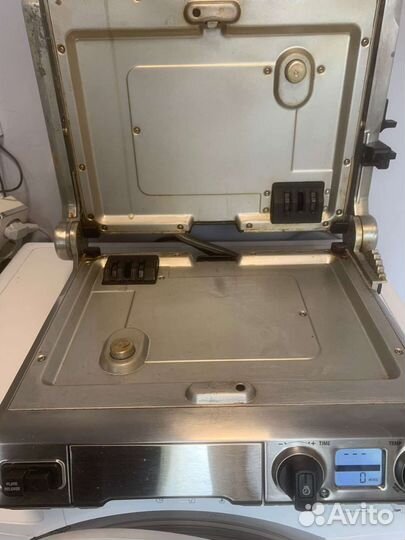 Гриль Bork g801