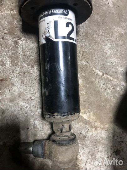 Амортизатор гидростойка Mercedes W221