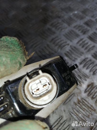 Фонарь подсветки номера задний левый Mitsubishi