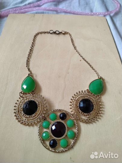 Колье ожерелье