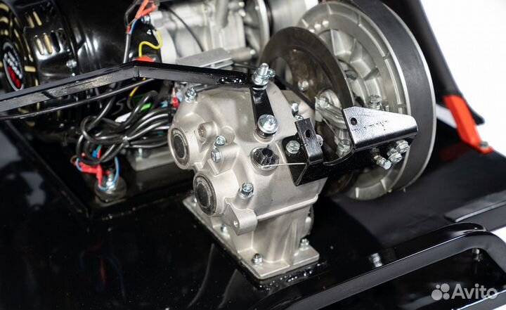 Мотобуксировщик бурлак-M экспедитор 15 л.с. катки