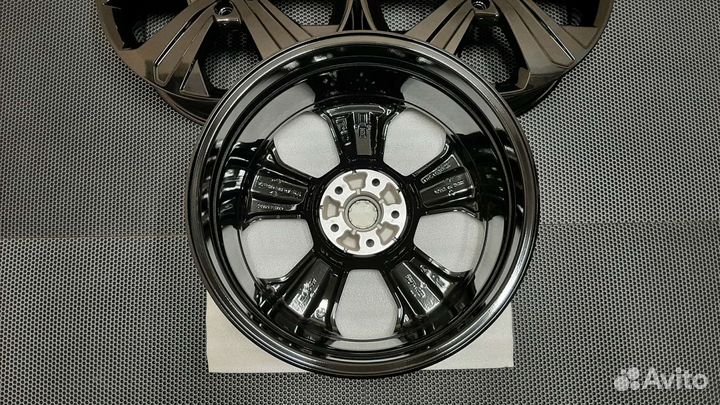 Оригинальные диски KIA Sorento R19 комплект