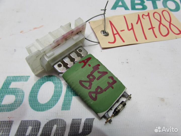 Резистор отопителя для Peugeot 200 207 2006-2013г