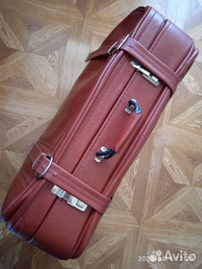 Чемодан красный СССР винтаж ретро