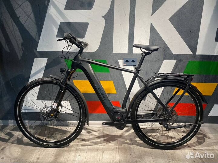 Cube kathmandu hybrid PRO 625