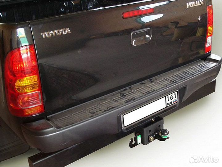 Фаркоп установка тсу Toyota Hilux Vigo, 2004-2008 Leader-Plus T114-F