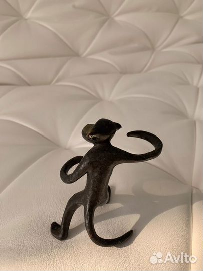 Чугунные статуэтки.Винтаж