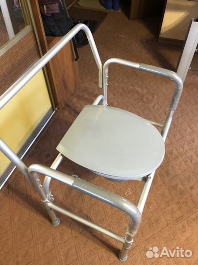 Стульчик унитаз для инвалидов