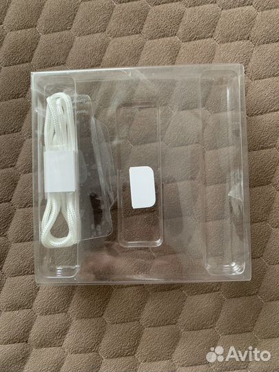 iPod shuffle 1GB M9725FD/A