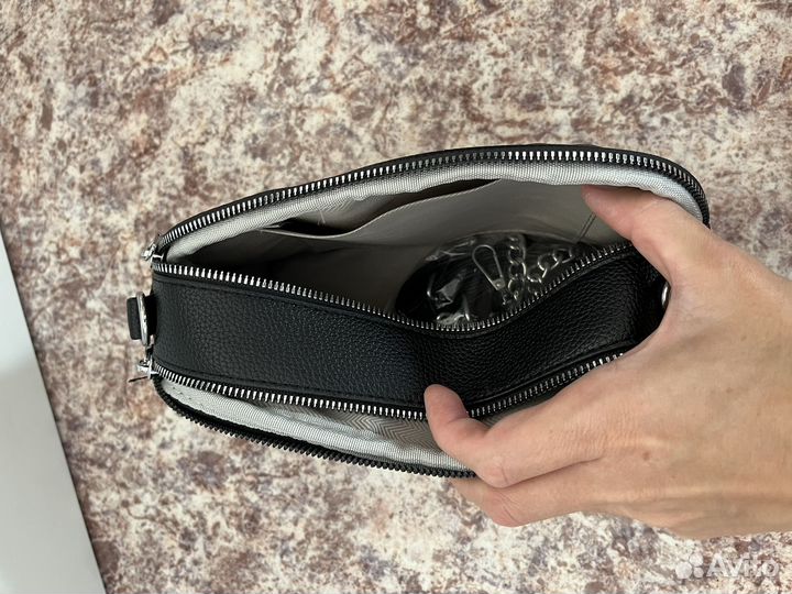 Сумка guess новая