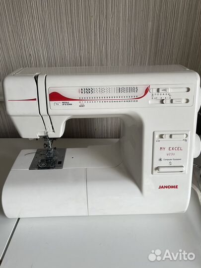 Швейная машина Janome w23u