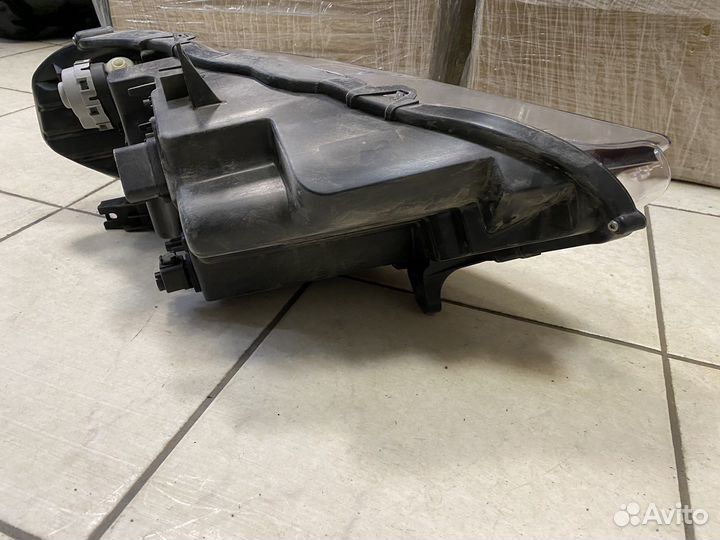 Фара левая Ford Mustang Европейская