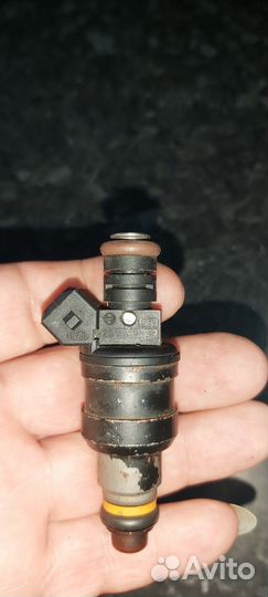 Форсунка топливная Audi A4 (B5) 1994-2000