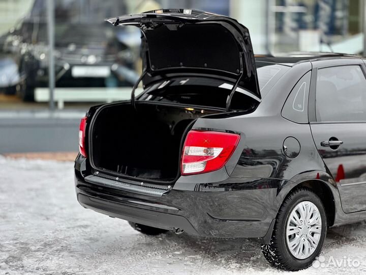 LADA Granta 1.6 МТ, 2023, 47 236 км