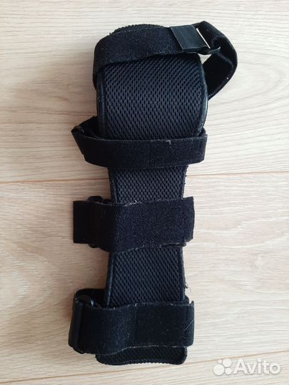 Ортез (шина) на лучезапястный сустав