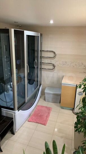 Дом 209 м² на участке 8 сот.
