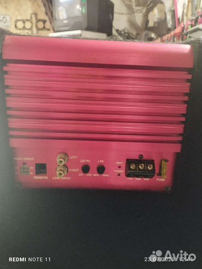 Акустические колонки в автомобиль