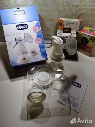 Молокоотсос ручной Chicco с бутылочкой Natural Fee