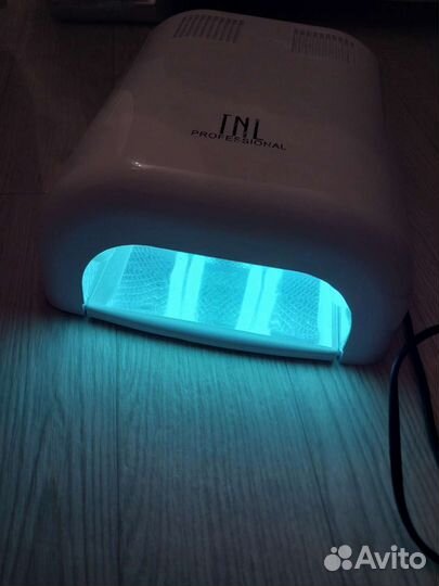 Уф лампа для ногтей