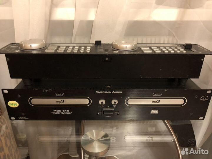 DJ CD-проигрыватель American Audio MCD-510