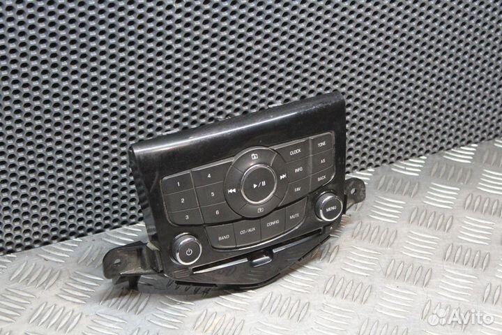 Магнитола Chevrolet Cruze J300