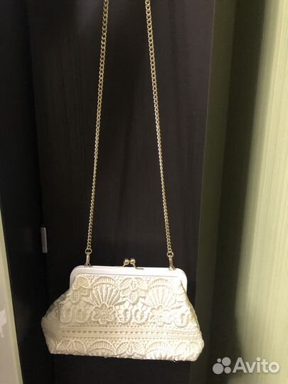 Сумка белая кружево кожа
