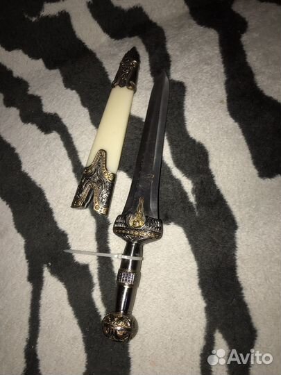 Нож подарочный