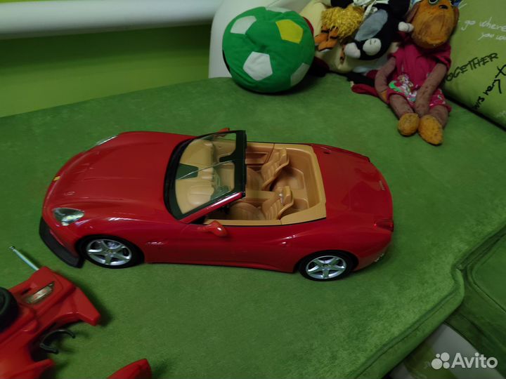 Радиоуправляемая модель машины