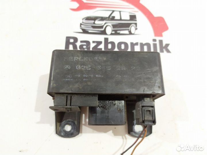 Реле свечей накала Mercedes V-Class W638 2.1D 2001